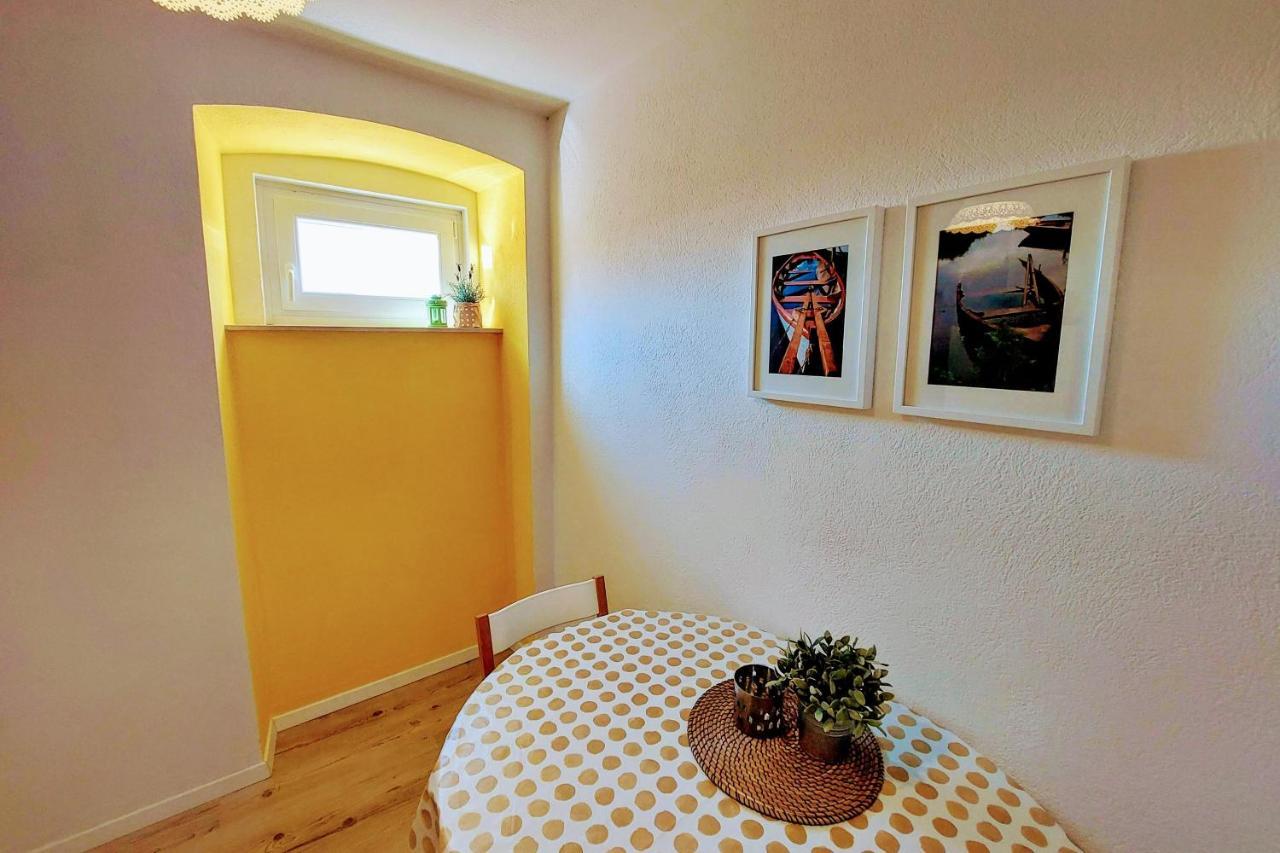 マリ・ロシニュCasa Di Castelloアパートメント エクステリア 写真